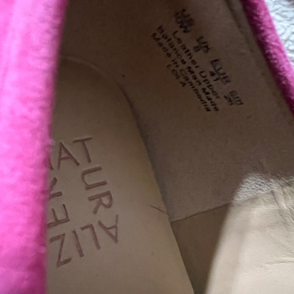 Naturalizer Fuchsia Women's Shoes - Picture 9 of 9